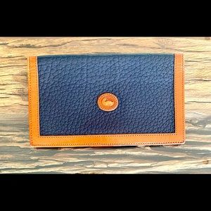 Dooney & Bourke Wallet / Checkbook Organizer in Full Leather.